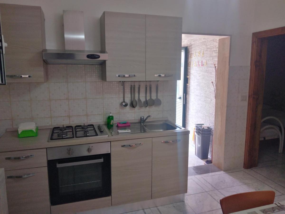 Casa Gialla Mare Del Salento Маруджо Екстериор снимка