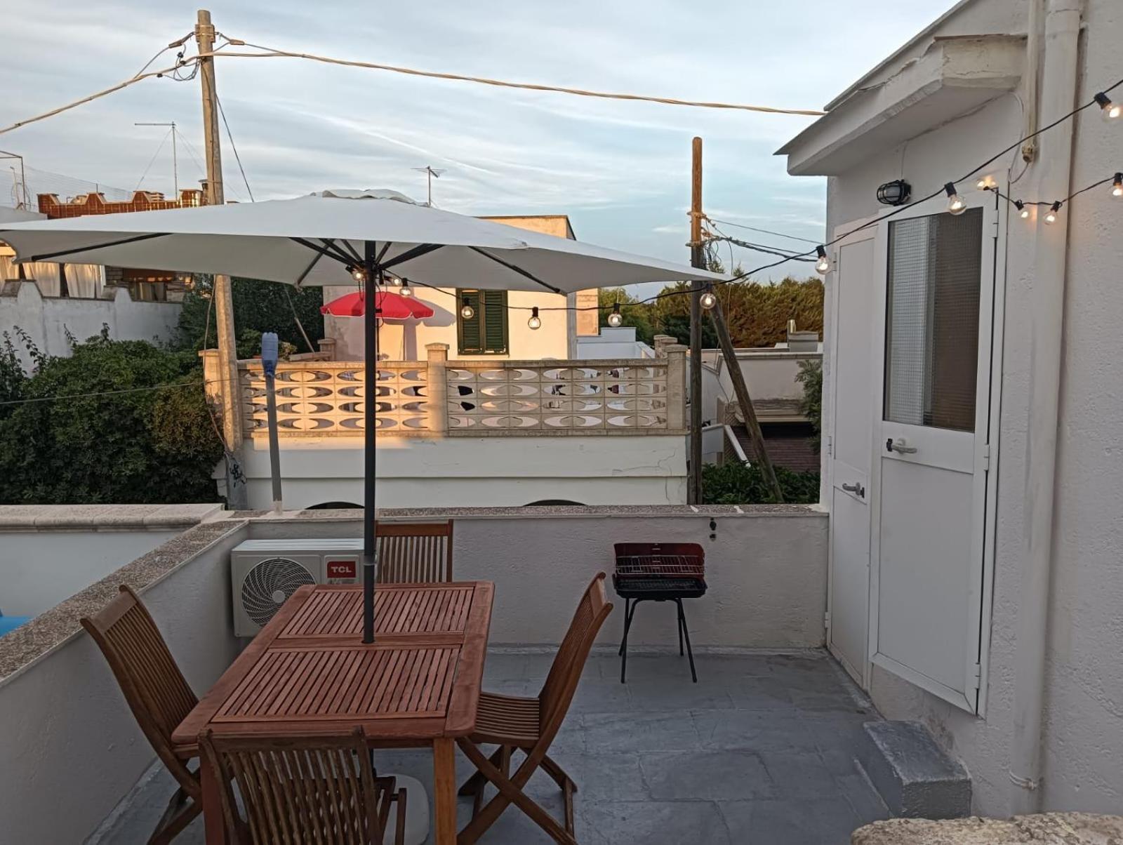 Casa Gialla Mare Del Salento Маруджо Екстериор снимка